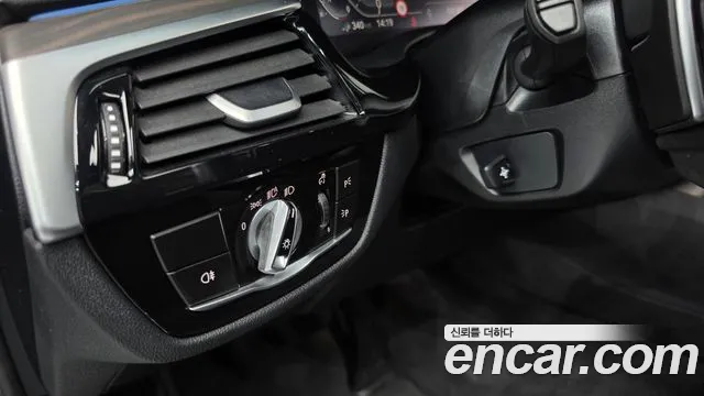 BMW 5 Series G30 — Фото автомобиля 26