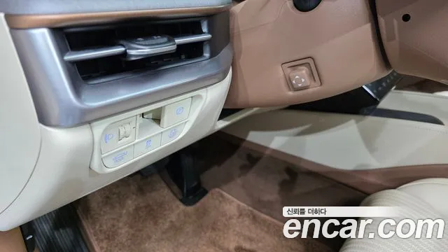 Hyundai Grandeur GN7 — Фото автомобиля 18