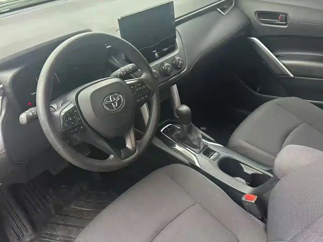 Toyota Corolla Cross — Фото автомобиля 8
