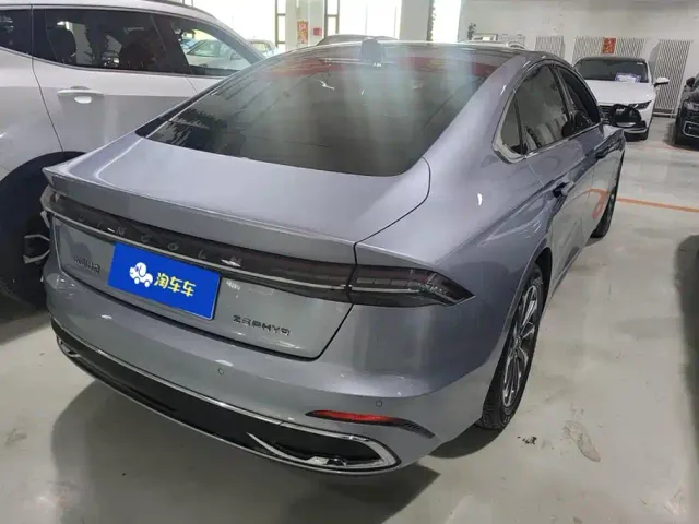 Lincoln Z — Фото автомобиля 3