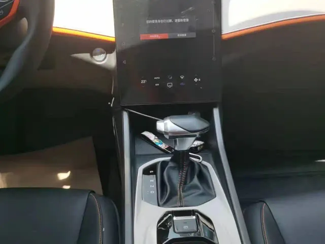 Dongfeng Yixuan — Фото автомобиля 5