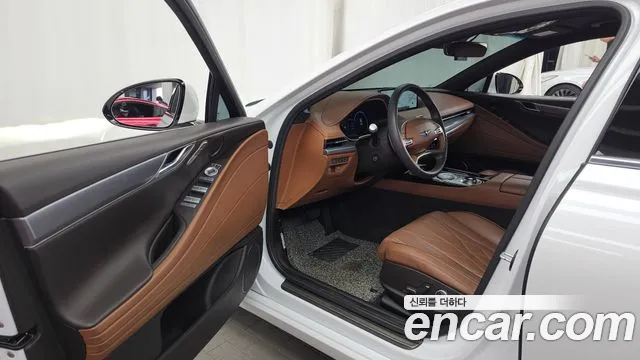 Genesis G80 Бензин 2.5 турбо AWD — Фото автомобиля 8