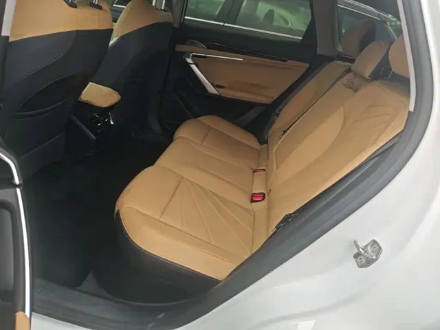 Geely Boyue L — Фото автомобиля 16
