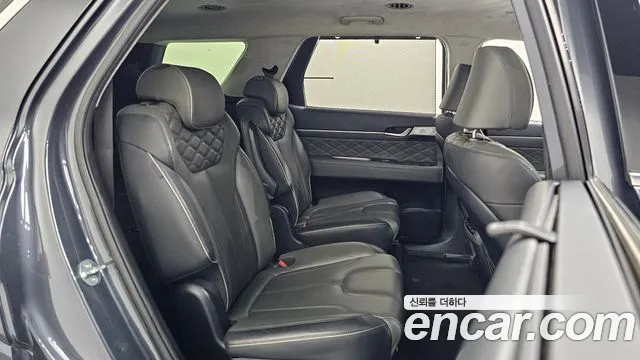 Hyundai Palisade Palisade Дизель 2.2 2WD — Фото автомобиля 8