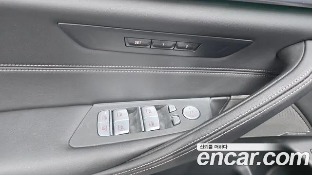 BMW 5 Series G30 — Фото автомобиля 29