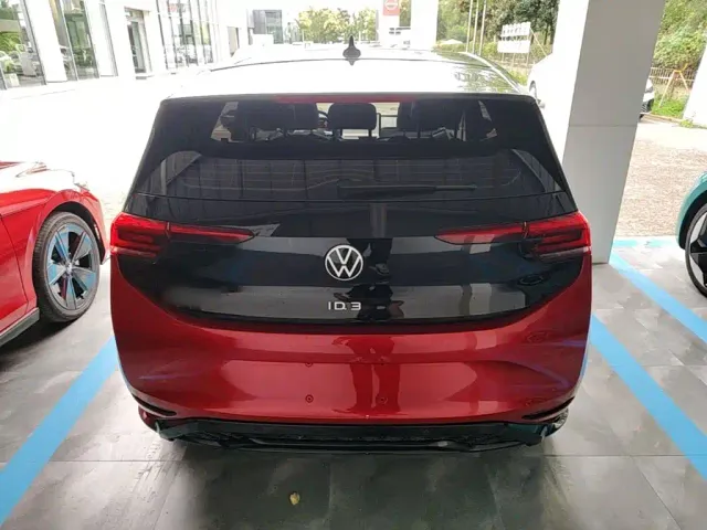 Volkswagen ID.3 — Фото автомобиля 5