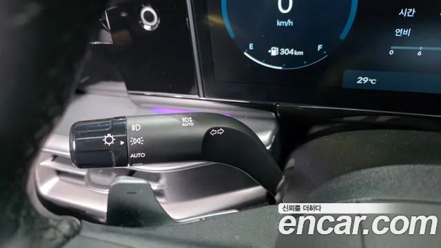 Hyundai Grandeur Grandeur (GN7) 2.5 Бензин 2WD — Фото автомобиля 30