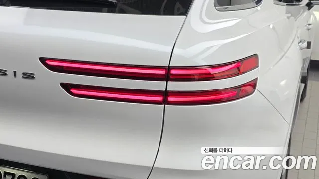 Genesis GV70 — Фото автомобиля 8