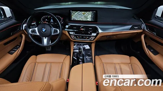 BMW 5 Series G30 — Фото автомобиля 10