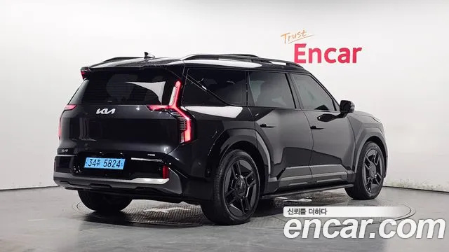 Kia EV9 — Фото автомобиля 2