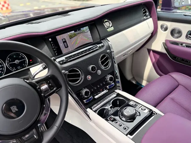 Rolls-Royce Cullinan — Фото автомобиля 7