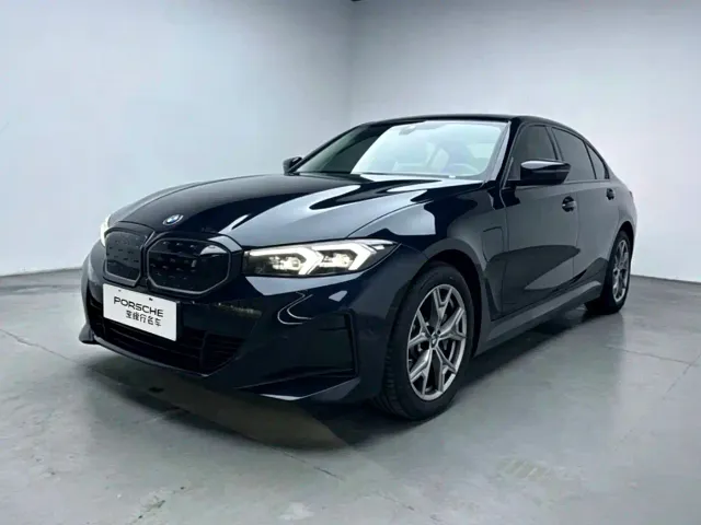 BMW i3 — Фото автомобиля 3