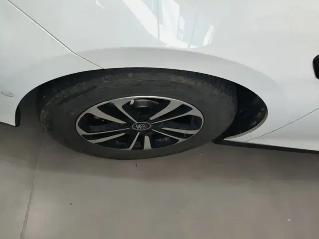 BYD Qin PLUS — Фото автомобиля 22