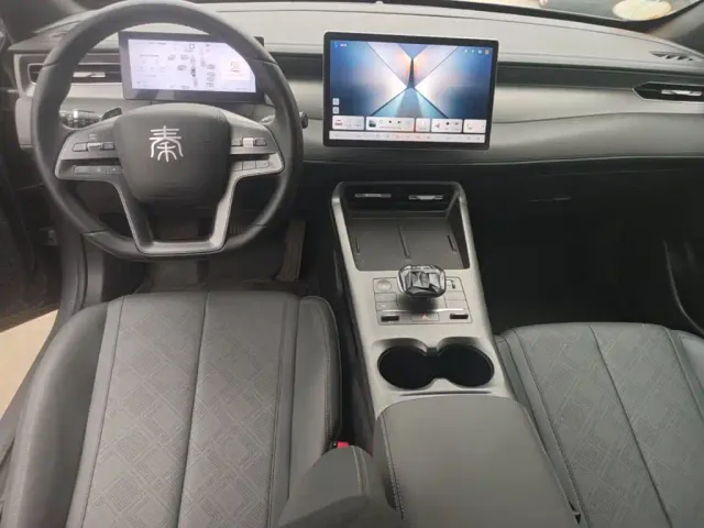 BYD Qin L — Фото автомобиля 9