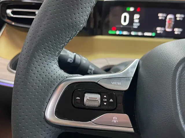 GAC Trumpchi E8 — Фото автомобиля 18