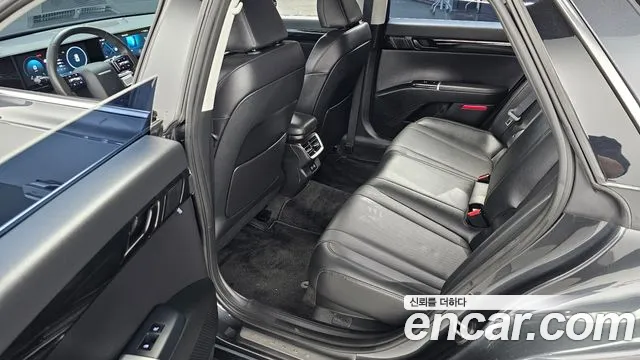 Hyundai Grandeur GN7 — Фото автомобиля 18
