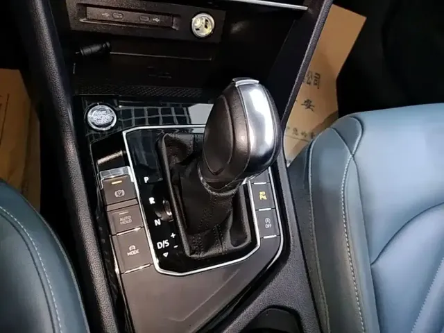 Volkswagen Tharu 2023 300TSI 2WD Moon Premium Edition — Фото автомобиля 13