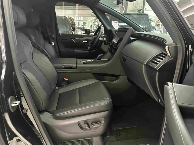 Toyota Vellfire — Фото автомобиля 14