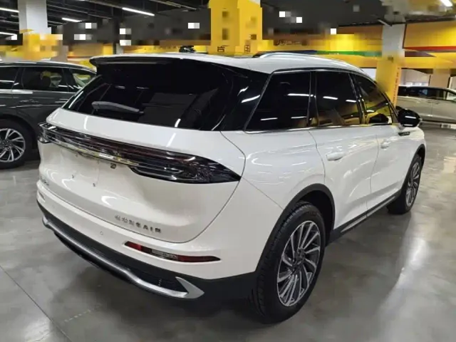 Lincoln Corsair — Фото автомобиля 6