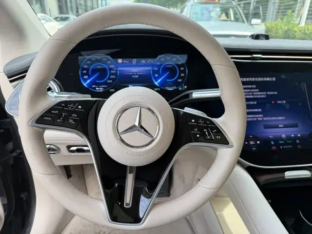 Mercedes-Benz EQS — Фото автомобиля 10