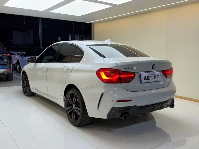 BMW 1 Series — Фото автомобиля 18