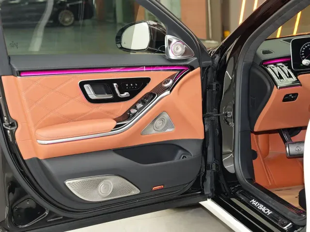 Mercedes-Benz Maybach S-Class — Фото автомобиля 10
