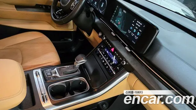Kia Carnival Generation 4 — Фото автомобиля 11