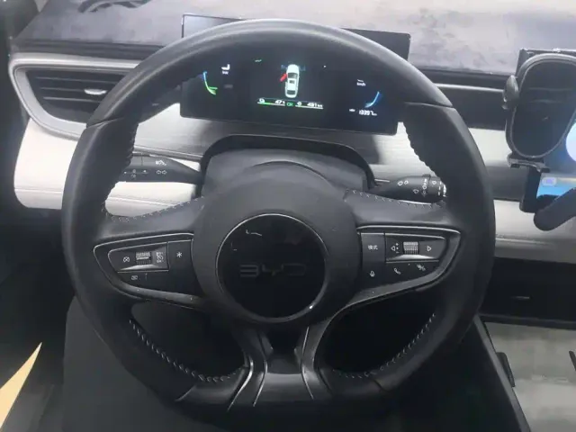 BYD Seal 05 DM-i — Фото автомобиля 15