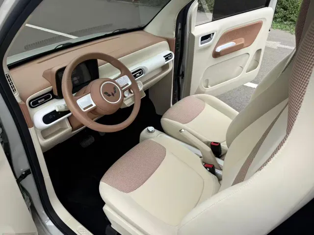 Wuling Hongguang Mini EV — Фото автомобиля 9