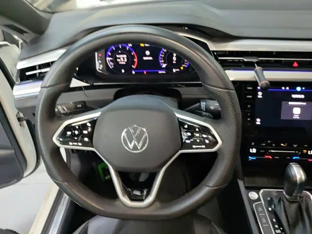 Volkswagen CC — Фото автомобиля 10