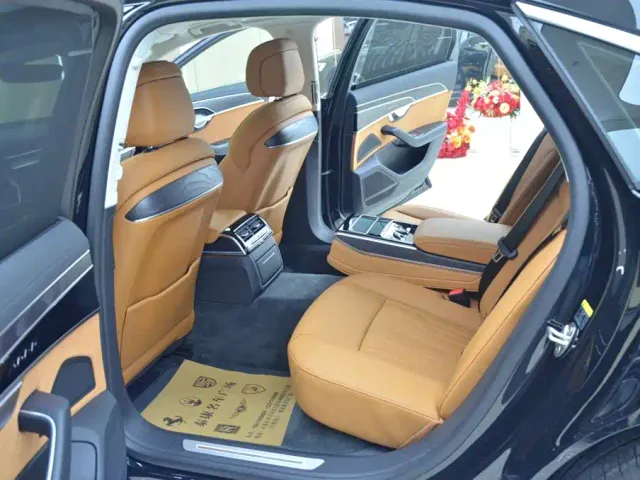 Audi A8 — Фото автомобиля 5