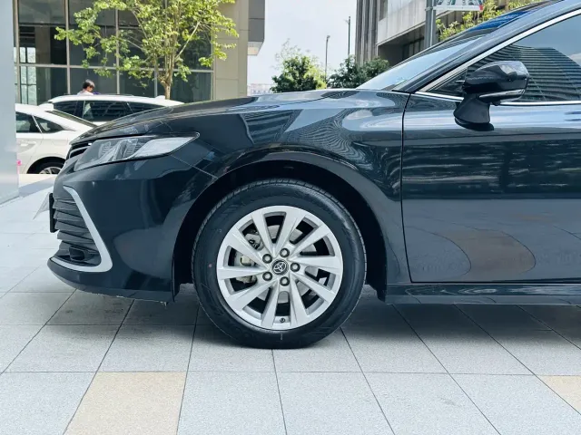 Toyota Camry — Фото автомобиля 21