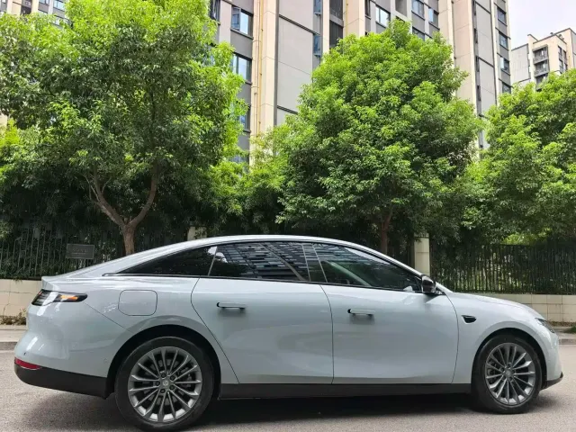 Leapmotor C01 — Фото автомобиля 17