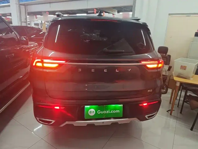 Geely Haoyue — Фото автомобиля 5