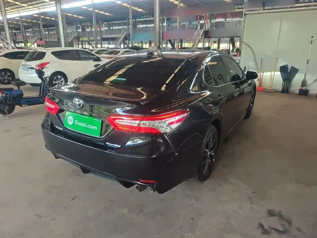 Toyota Camry — Фото автомобиля 6