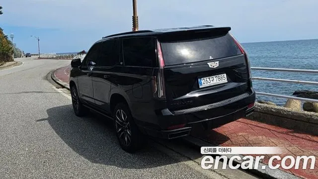 Cadillac Escalade Generation 5 — Фото автомобиля 2