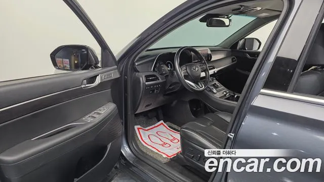 Hyundai Palisade Palisade Дизель 2.2 2WD — Фото автомобиля 10