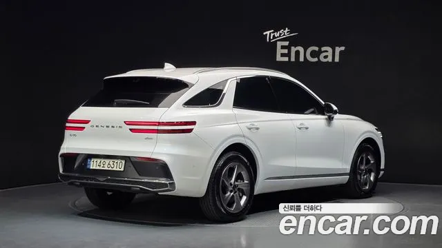 Genesis GV70 — Фото автомобиля 2