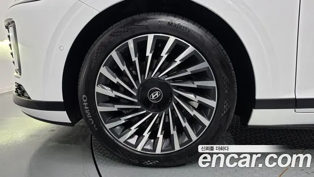 Hyundai Grandeur GN7 — Фото автомобиля 5