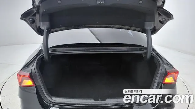 Kia K5 Generation 3 — Фото автомобиля 16