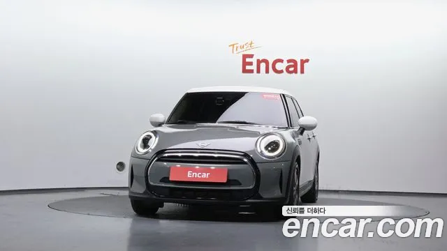 Mini Cooper Cooper 5 дверей Classic — Фото автомобиля 3