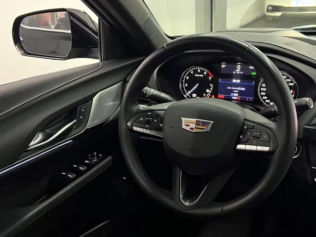 Cadillac CT4 — Фото автомобиля 12