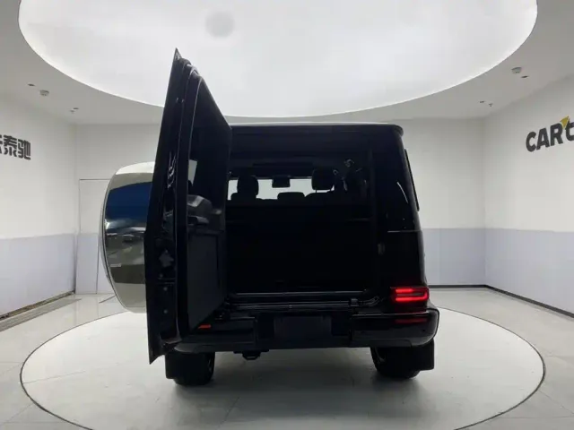 Mercedes-Benz G-Class — Фото автомобиля 29