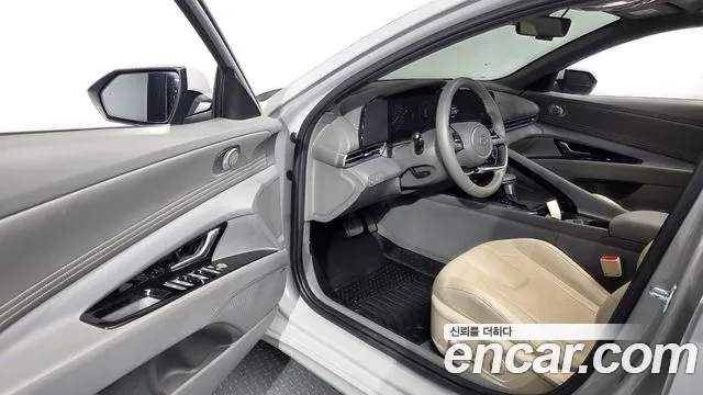 Hyundai Avante CN7 — Фото автомобиля 15