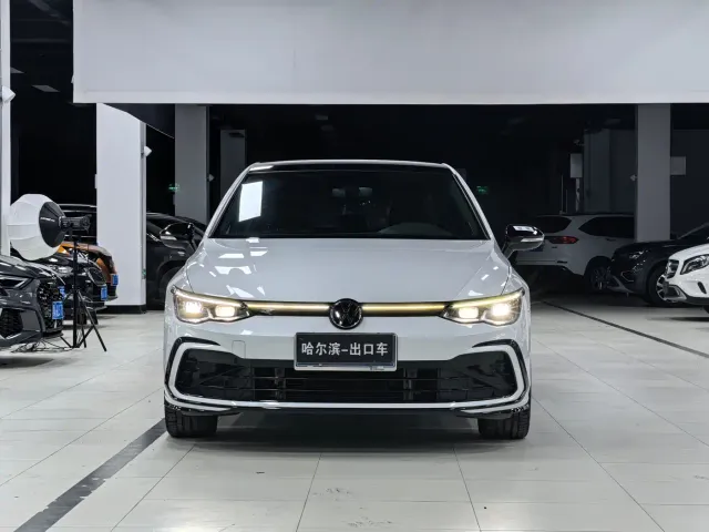 Volkswagen Golf — Фото автомобиля 2