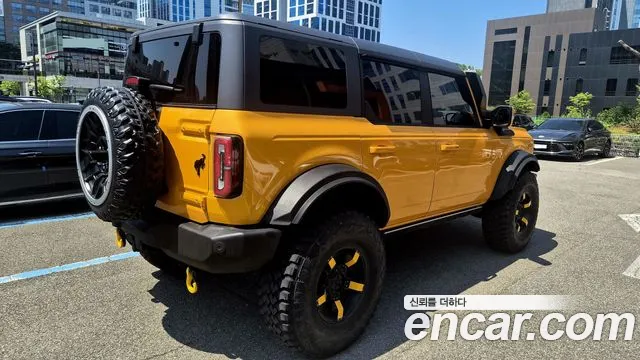 Ford Bronco — Фото автомобиля 2