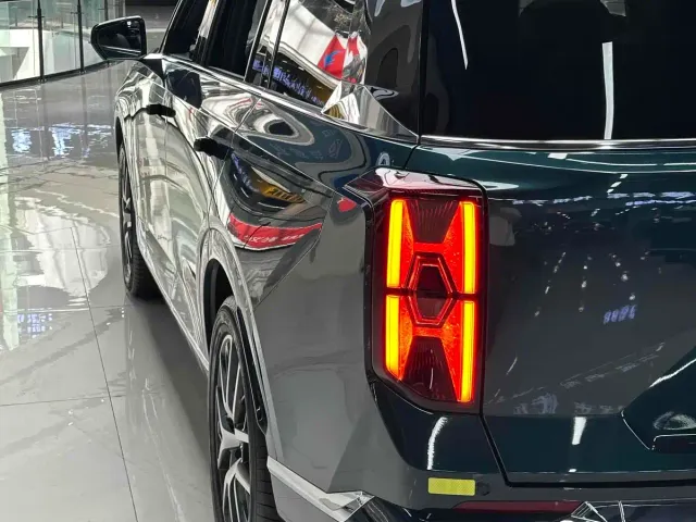 GAC Trumpchi GS8 — Фото автомобиля 5