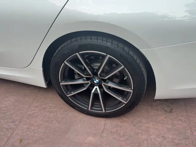 BMW 3 Series — Фото автомобиля 24