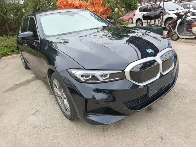 BMW i3 — Фото автомобиля 3