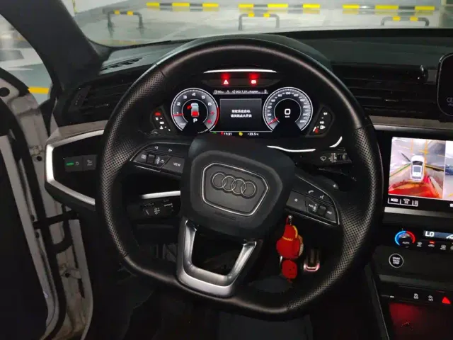 Audi Q3 — Фото автомобиля 15